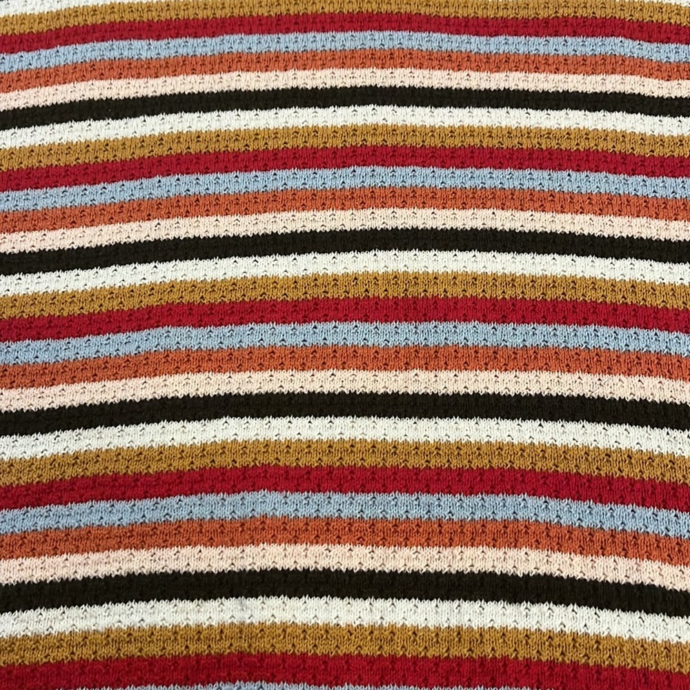 Colorful top - Picture 2 of 4